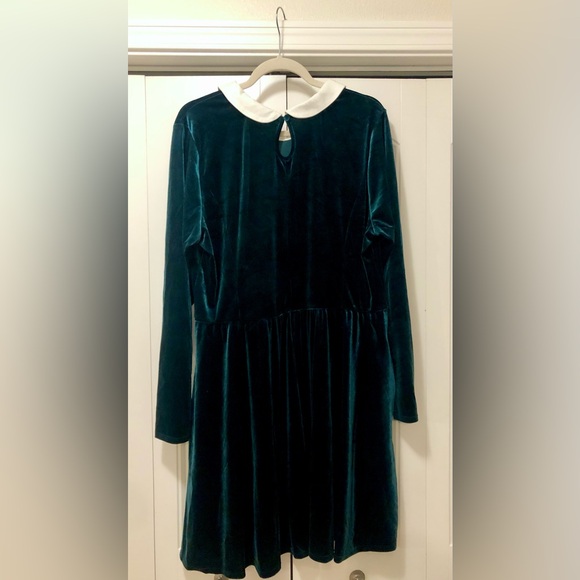 Disney Velvet Holiday Dress w/Pockets & Mickey Minnie Mouse Silhouette Collar 2X - Picture 9 of 16